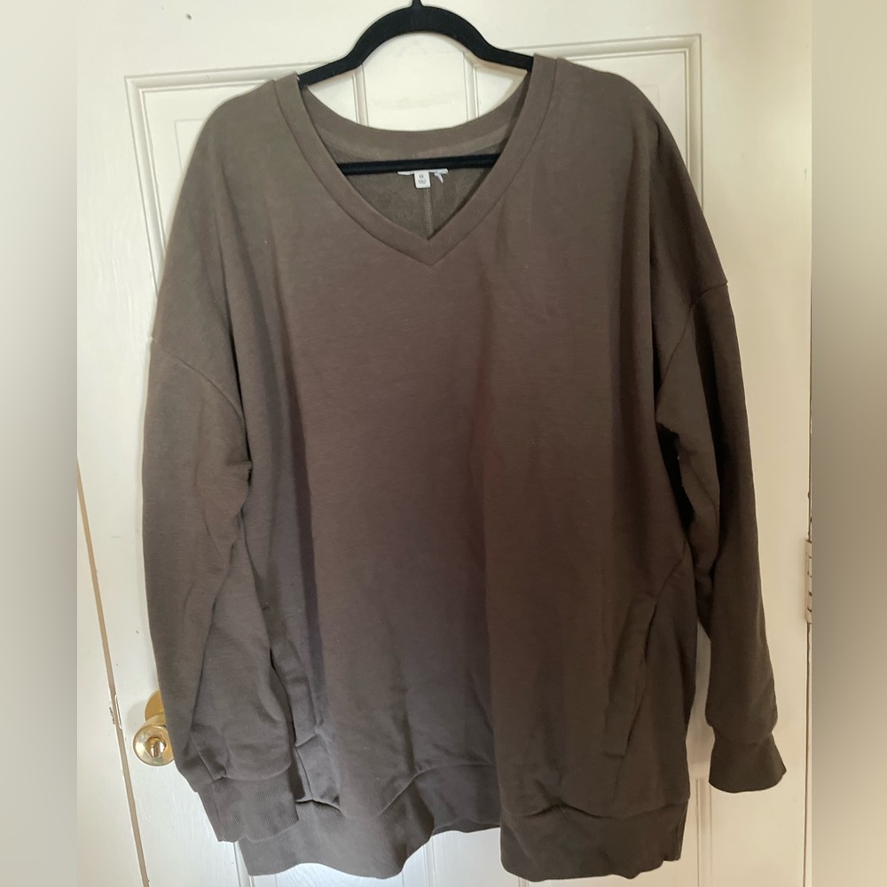 V Neck Sweatshirt